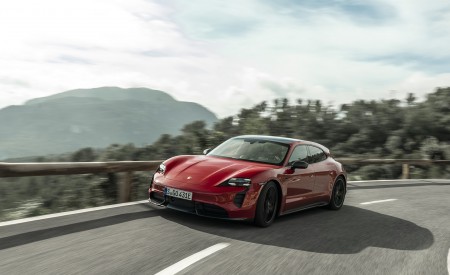 2022 Porsche Taycan GTS Sport Turismo (Color: Carmine Red) Front Three-Quarter Wallpapers 450x275 (51)