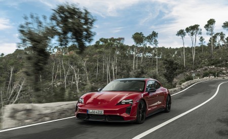 2022 Porsche Taycan GTS Sport Turismo (Color: Carmine Red) Front Three-Quarter Wallpapers 450x275 (64)