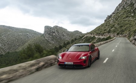 2022 Porsche Taycan GTS Sport Turismo (Color: Carmine Red) Front Wallpapers 450x275 (53)