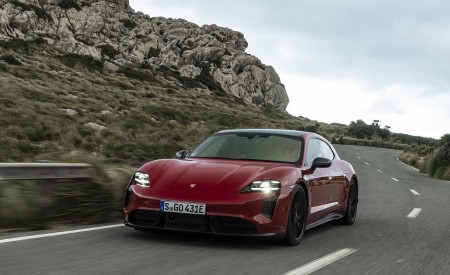 2022 Porsche Taycan GTS Sport Turismo (Color: Carmine Red) Front Wallpapers 450x275 (55)