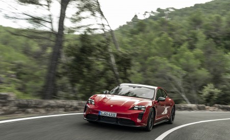 2022 Porsche Taycan GTS Sport Turismo (Color: Carmine Red) Front Wallpapers 450x275 (80)