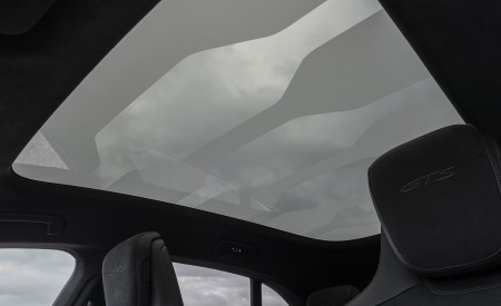 2022 Porsche Taycan GTS Sport Turismo (Color: Carmine Red) Panoramic Roof Wallpapers 450x275 (143)