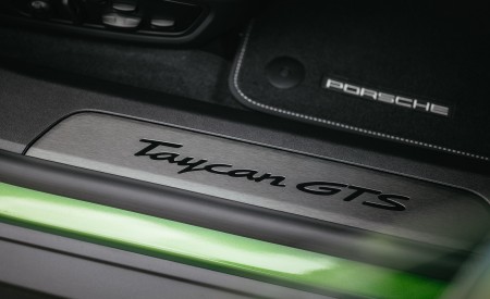 2022 Porsche Taycan GTS Sport Turismo (Color: Mamba Green Metallic) Door Sill Wallpapers 450x275 (33)