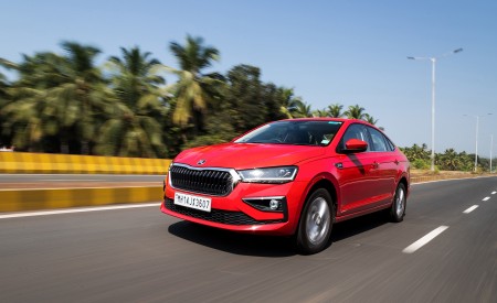 2022 Skoda Slavia Front Three-Quarter Wallpapers 450x275 (11)