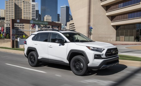2022 Toyota RAV4 TRD Offroad Front Three-Quarter Wallpapers 450x275 (28)