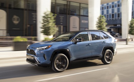 2022 Toyota RAV4 XSE Front Three-Quarter Wallpapers 450x275 (32)