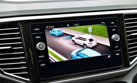 2022 Volkswagen Atlas Central Console Wallpapers 450x275 (14)