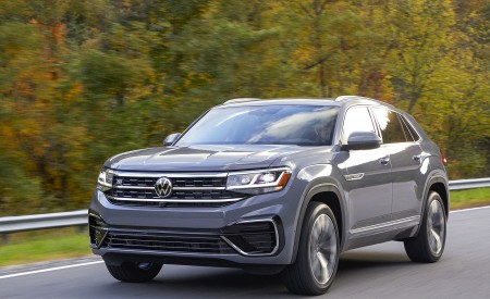 2022 Volkswagen Atlas Cross Sport Front Three-Quarter Wallpapers 450x275 (5)