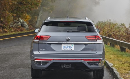 2022 Volkswagen Atlas Cross Sport Rear Wallpapers 450x275 (12)