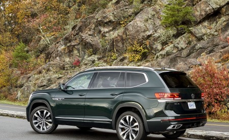 2022 Volkswagen Atlas Rear Three-Quarter Wallpapers 450x275 (10)