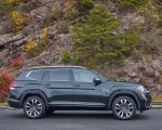 2022 Volkswagen Atlas Side Wallpapers 150x120 (13)