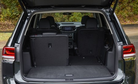 2022 Volkswagen Atlas Trunk Wallpapers 450x275 (19)