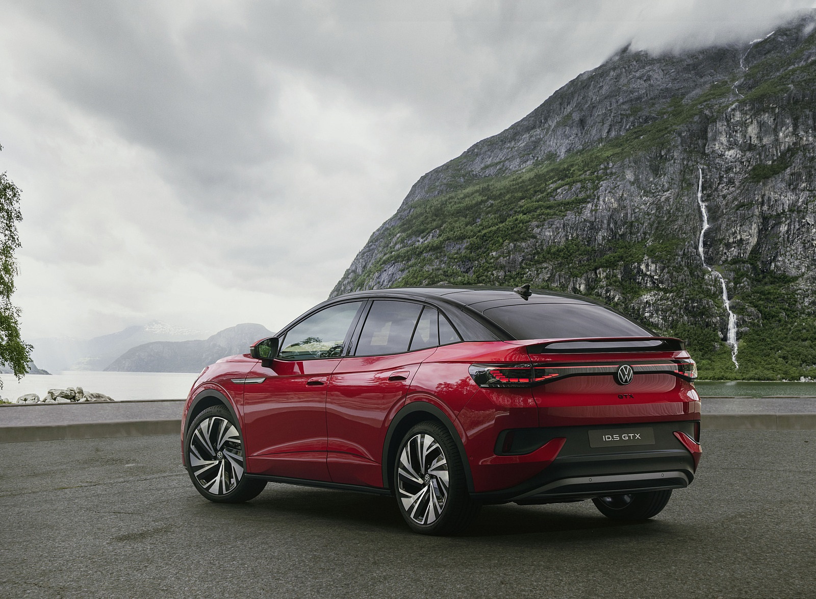 2022 Volkswagen ID.5 GTX Rear Three-Quarter Wallpapers (6)