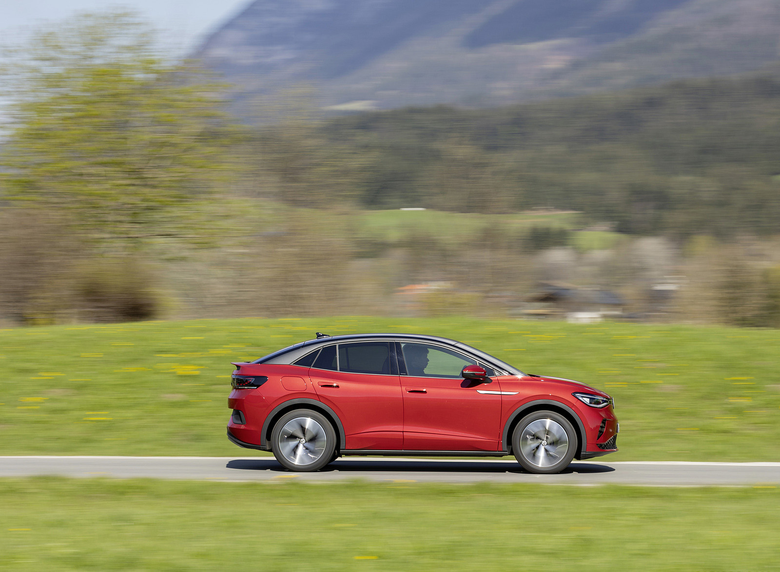 2022 Volkswagen ID.5 GTX Side Wallpapers (11)