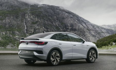 2022 Volkswagen ID.5 Rear Three-Quarter Wallpapers 450x275 (61)