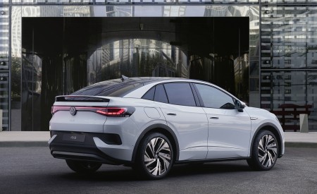 2022 Volkswagen ID.5 Rear Three-Quarter Wallpapers 450x275 (59)