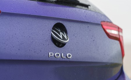2022 Volkswagen Polo Style (UK-Spec) Backup Camera Wallpapers 450x275 (23)