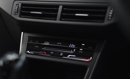 2022 Volkswagen Polo Style (UK-Spec) Central Console Wallpapers 450x275 (31)