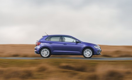 2022 Volkswagen Polo Style (UK-Spec) Side Wallpapers 450x275 (12)