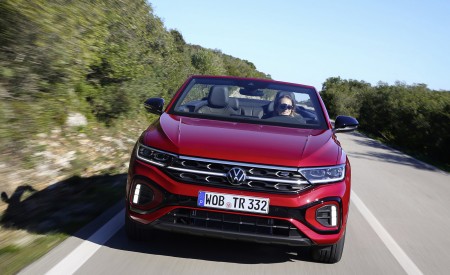 2022 Volkswagen T-Roc Cabriolet Front Wallpapers 450x275 (4)