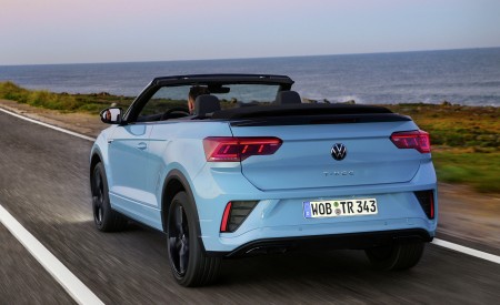 2022 Volkswagen T-Roc Cabriolet Rear Wallpapers 450x275 (21)