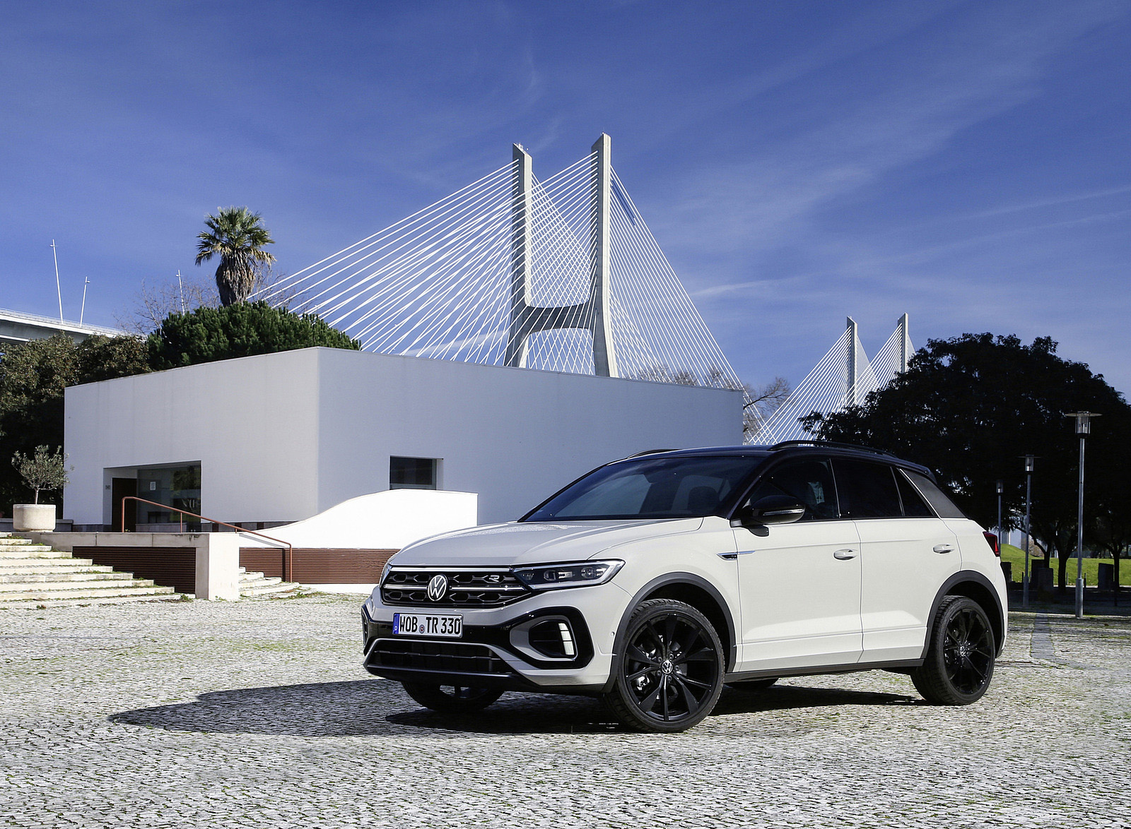 2022 Volkswagen T-Roc Front Three-Quarter Wallpapers (8)