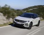 2022 Volkswagen T-Roc Front Wallpapers 150x120 (7)