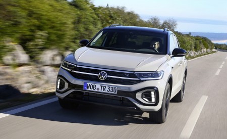 2022 Volkswagen T-Roc Front Wallpapers 450x275 (6)