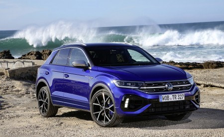 2022 Volkswagen T-Roc R Front Three-Quarter Wallpapers 450x275 (12)