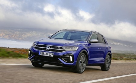 2022 Volkswagen T-Roc R Front Three-Quarter Wallpapers 450x275 (6)