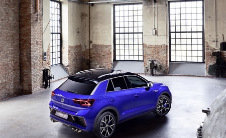 2022 Volkswagen T-Roc R Rear Three-Quarter Wallpapers  450x275 (26)