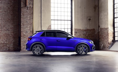 2022 Volkswagen T-Roc R Side Wallpapers 450x275 (27)