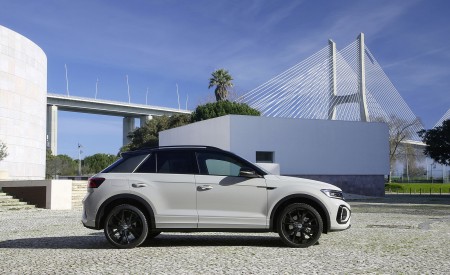 2022 Volkswagen T-Roc Side Wallpapers 450x275 (11)