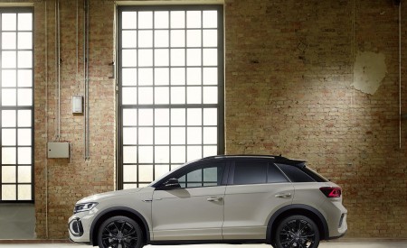 2022 Volkswagen T-Roc Side Wallpapers 450x275 (13)