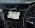 2022 Volkswagen Tiguan Allspace Elegance (UK-Spec) Central Console Wallpapers 150x120 (27)