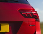 2022 Volkswagen Tiguan Allspace Elegance (UK-Spec) Tail Light Wallpapers 150x120 (22)