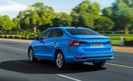 2022 Škoda Slavia Rear Three-Quarter Wallpapers 450x275 (2)