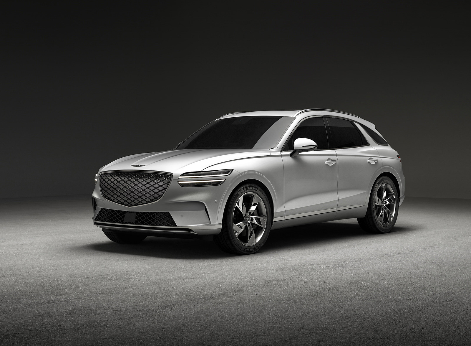 2023 Genesis Electrified GV70 Front Three-Quarter Wallpapers (1)