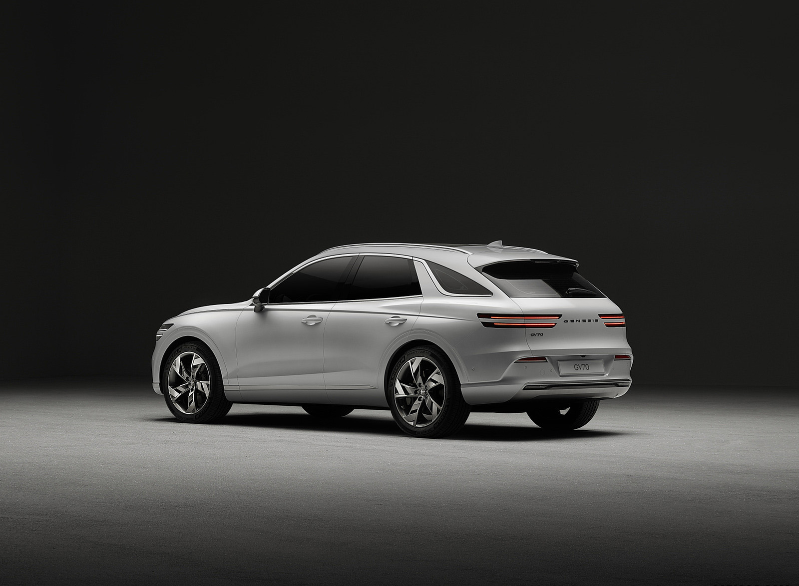 2023 Genesis Electrified GV70 Rear Three-Quarter Wallpapers (2)
