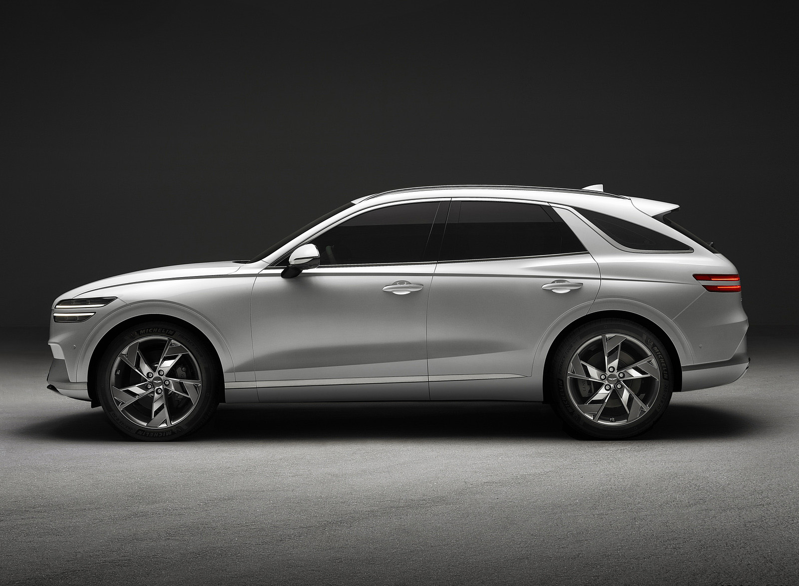 2023 Genesis Electrified GV70 Side Wallpapers (4)