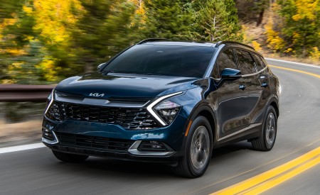 2023 Kia Sportage Hybrid Front Three-Quarter Wallpapers 450x275 (4)
