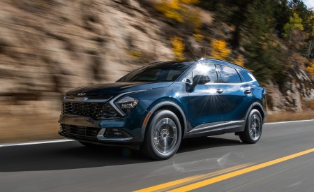 2023 Kia Sportage Hybrid Front Three-Quarter Wallpapers 450x275 (10)