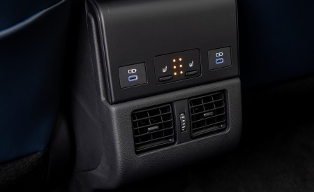 2023 Subaru Solterra Interior Detail Wallpapers  450x275 (97)