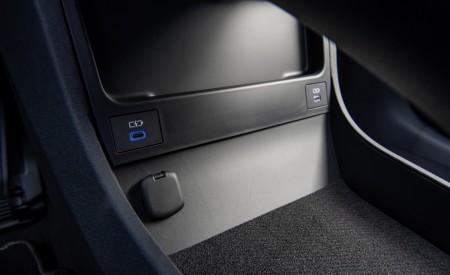 2023 Subaru Solterra Interior Detail Wallpapers 450x275 (100)