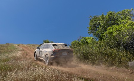 2023 Subaru Solterra Off-Road Wallpapers  450x275 (166)