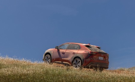 2023 Subaru Solterra Off-Road Wallpapers 450x275 (169)