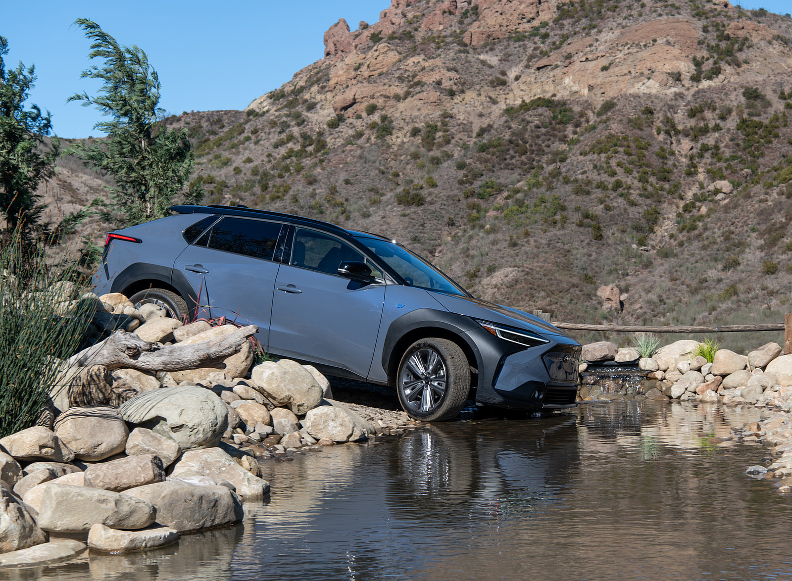 2023 Subaru Solterra Off-Road Wallpapers #14 of 197