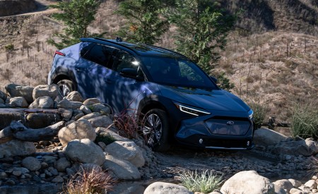 2023 Subaru Solterra Off-Road Wallpapers  450x275 (33)