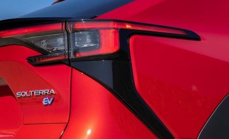 2023 Subaru Solterra Tail Light Wallpapers 450x275 (143)