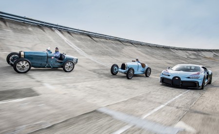 2021 Bugatti Chiron Pur Sport Grand Prix by BUGATTI Sur Mesure Wallpapers 450x275 (4)